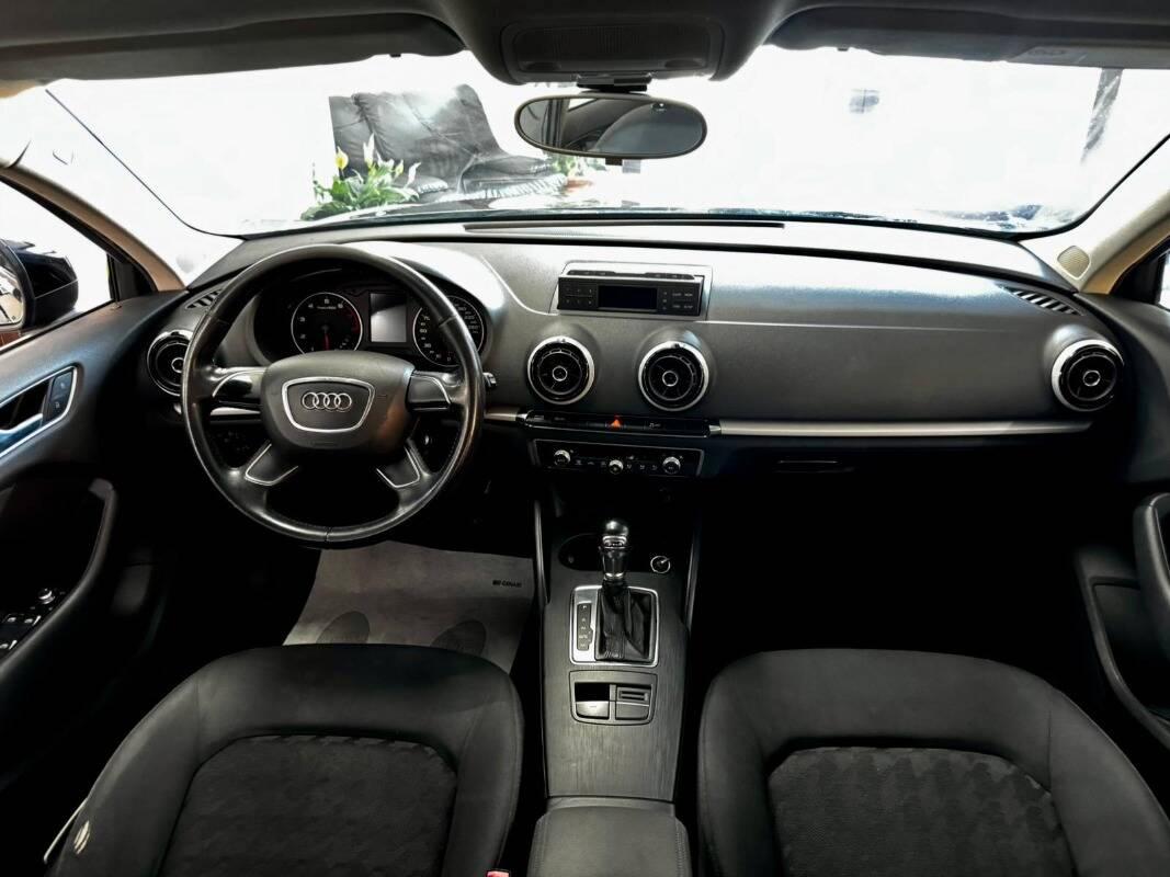 Audi A3 1.8 tfsi Attraction s-tronic E6