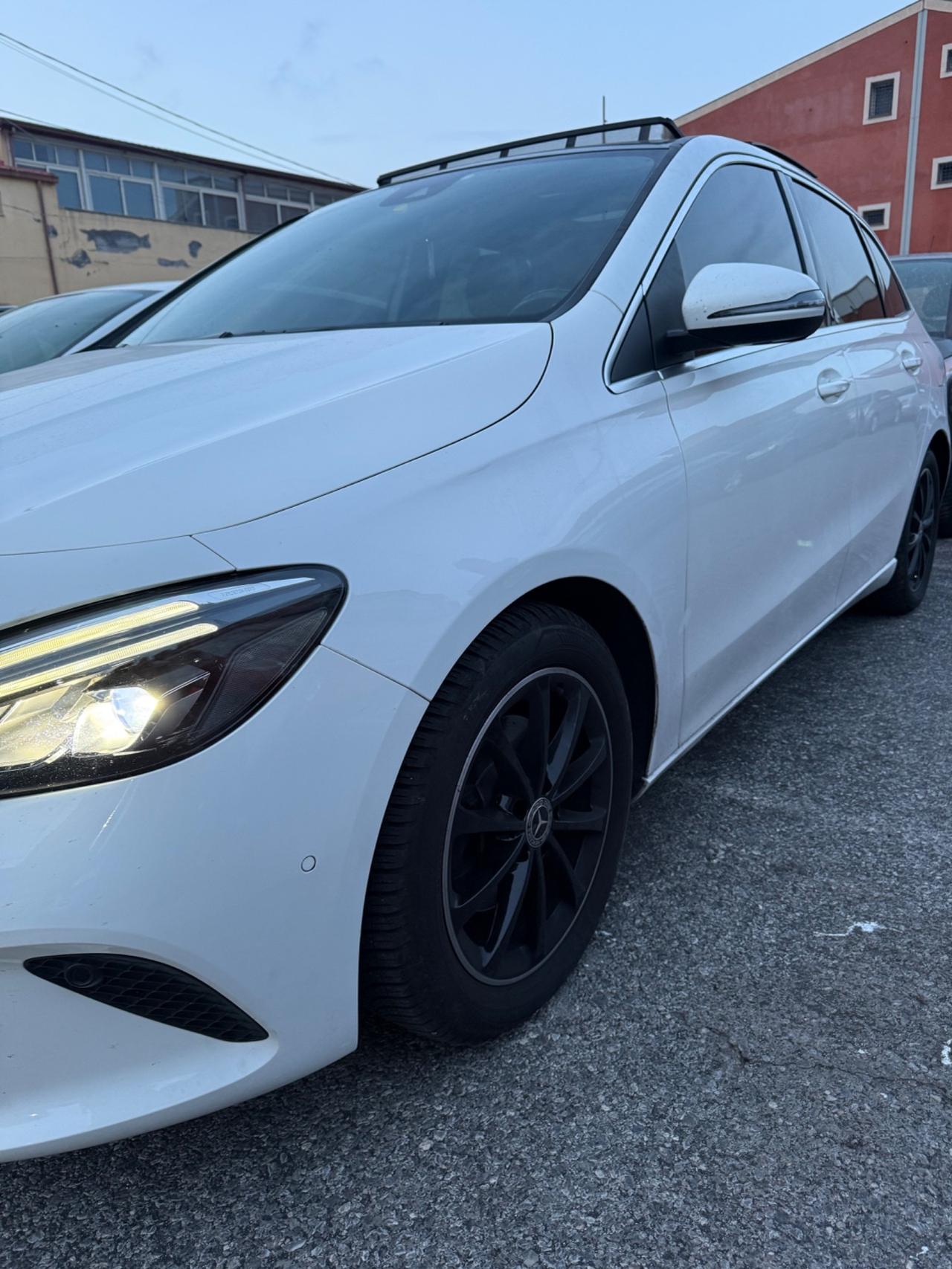 Mercedes-benz B 200 d Automatic Sport ANNO 2021
