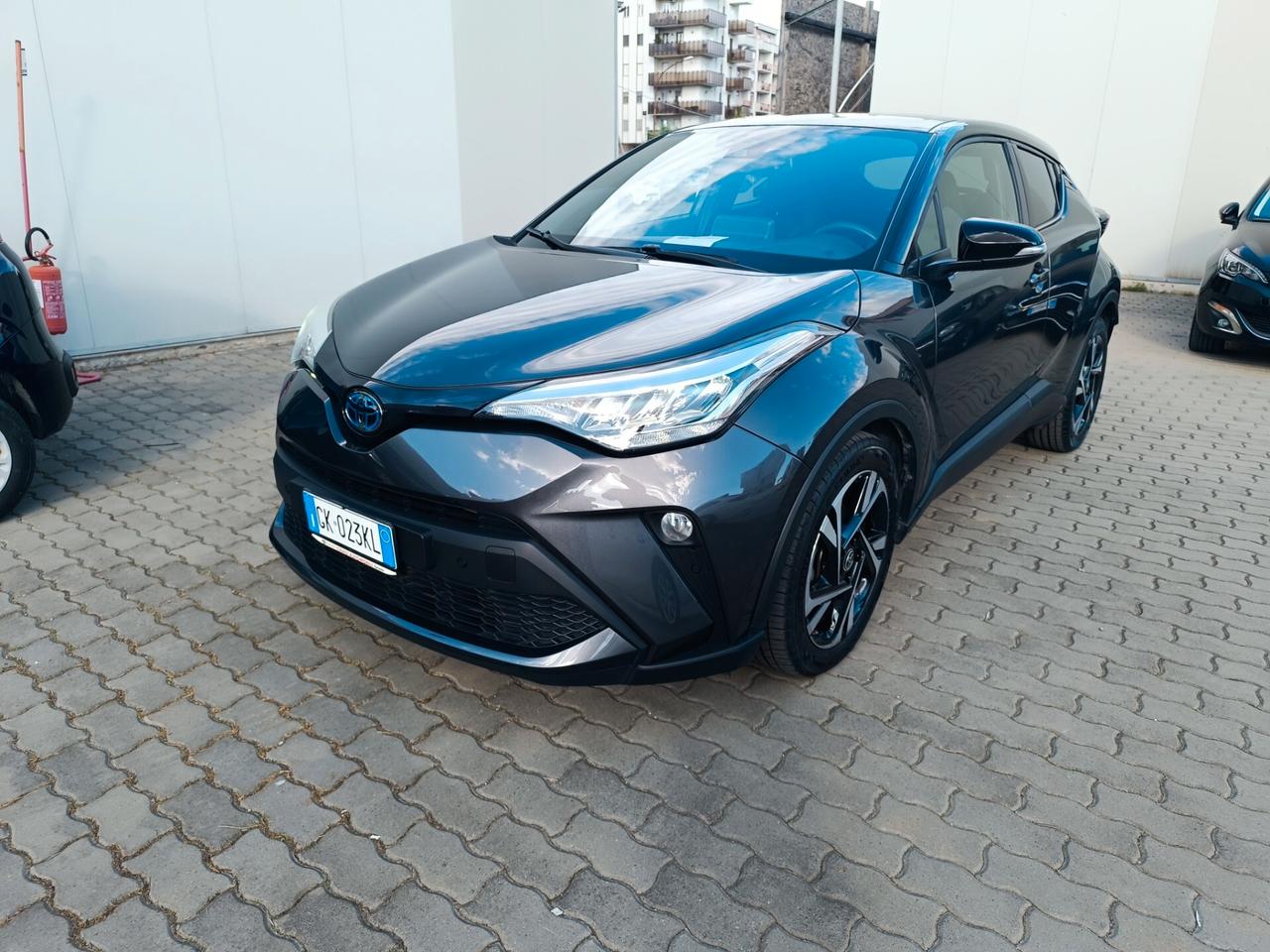 Toyota C-HR 2.0 Hybrid E-CVT Trend