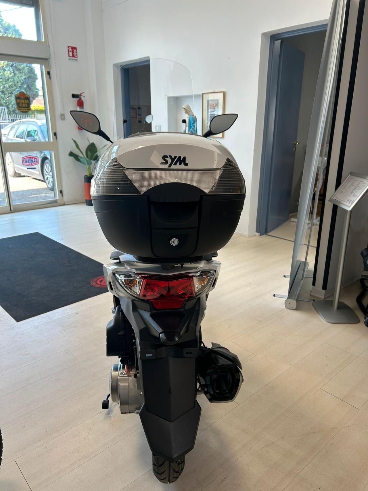 Sym Symphony 125 SR SCOOTER