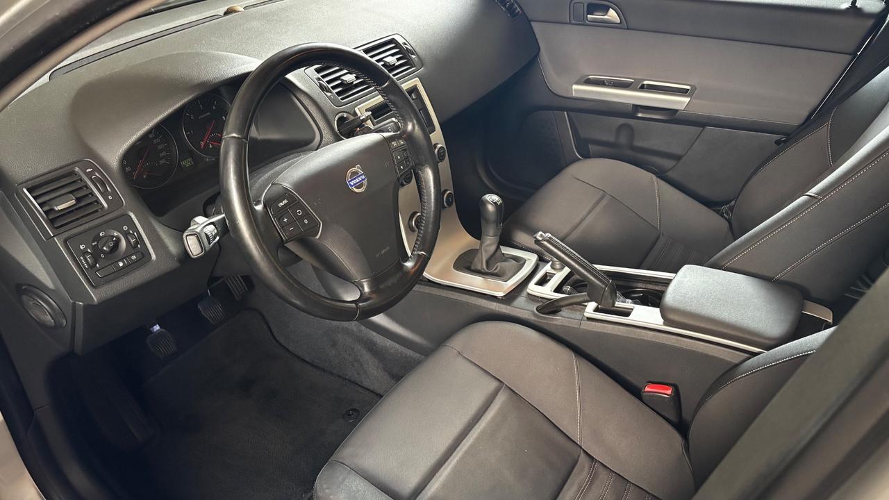 Volvo V50 D2 POLAR PLUS