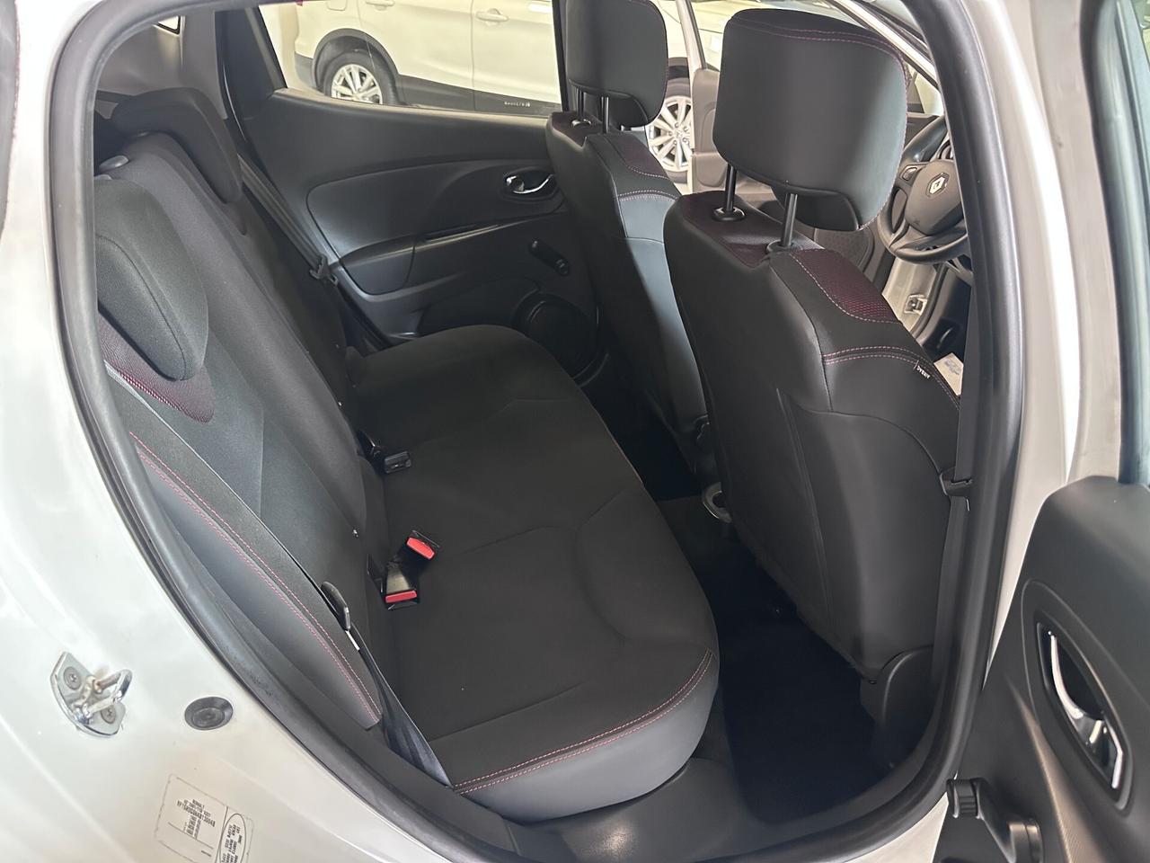 RENAULT CLIO 1.2 BENZINA 5 PORTE