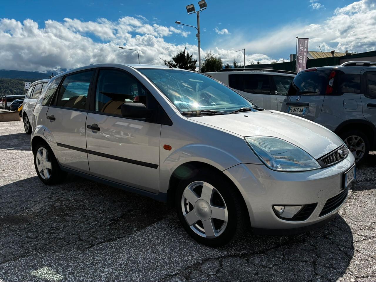 FORD FIESTA 1.2 BENZINA 75CV EURO 4 - NEOPATENTATI