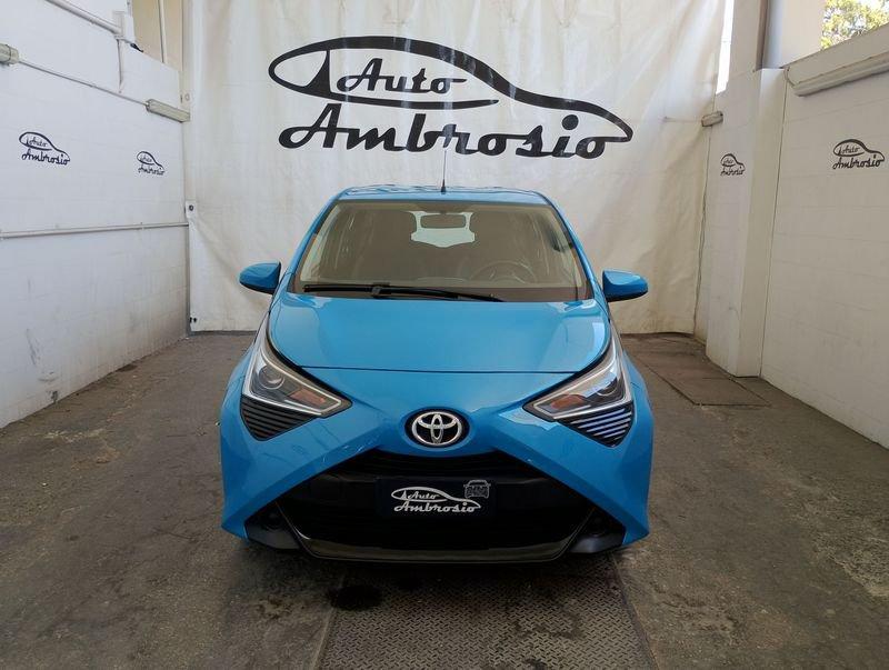 Toyota Aygo Connect 1.0 VVT-i 72 CV 5 porte x-cool