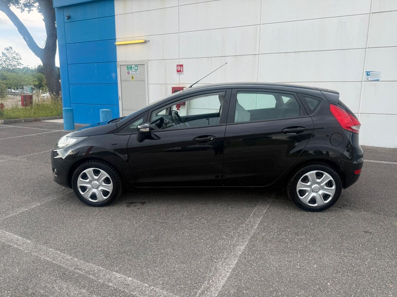 Ford Fiesta 1.4 d Titanium 2010 12 mesi di garanzia