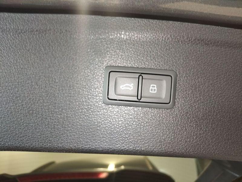 Audi Q5 Q5 40 2.0 tdi mhev 12V S line quattro s-tronic