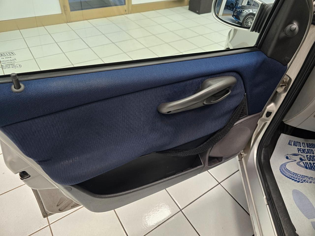 Fiat Punto 1.2i cat 5 porte 2000 NEOPATENTATI