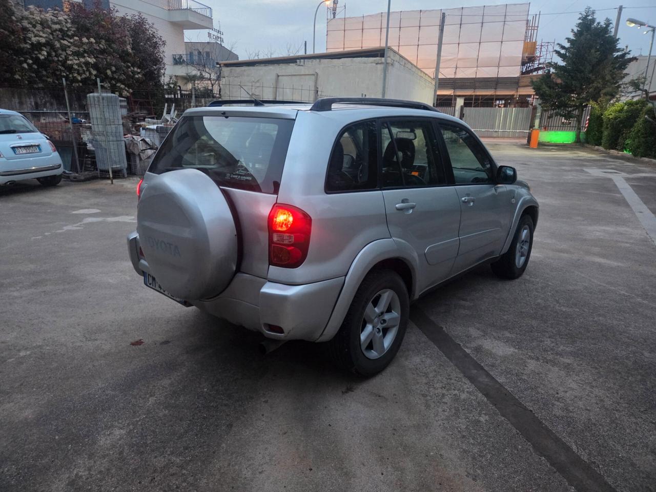 Toyota RAV 4 RAV4 2.0 Tdi D-4D cat 5 porte Sol