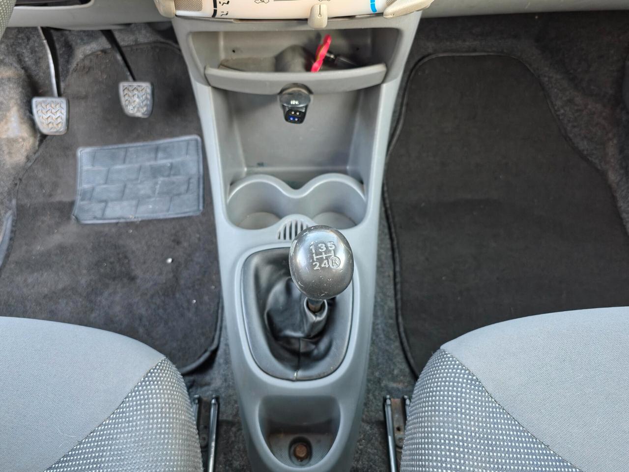 Peugeot 107 1.0 68CV 3p. Sweet Years E4 Manuale NEO 2007