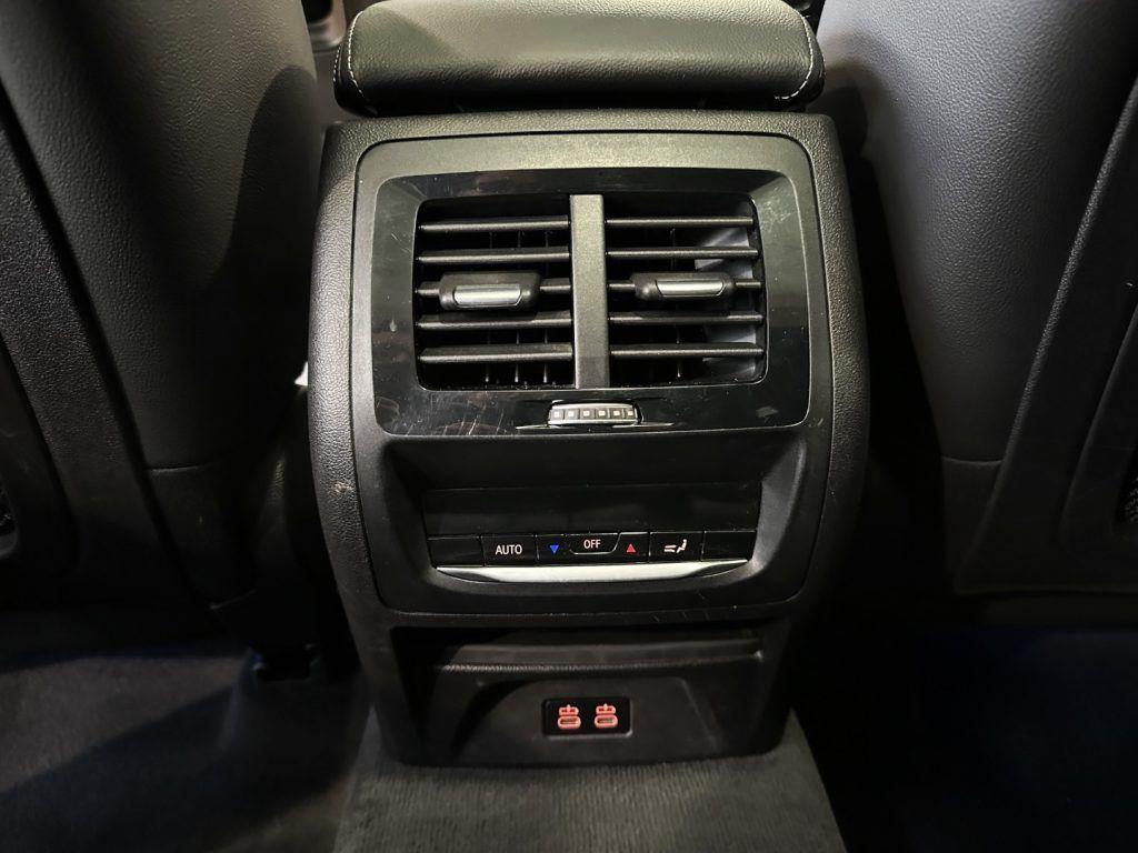 BMW iX3 Impressive-20"-Tetto-Camera-Head Up-Harman/K-IVA