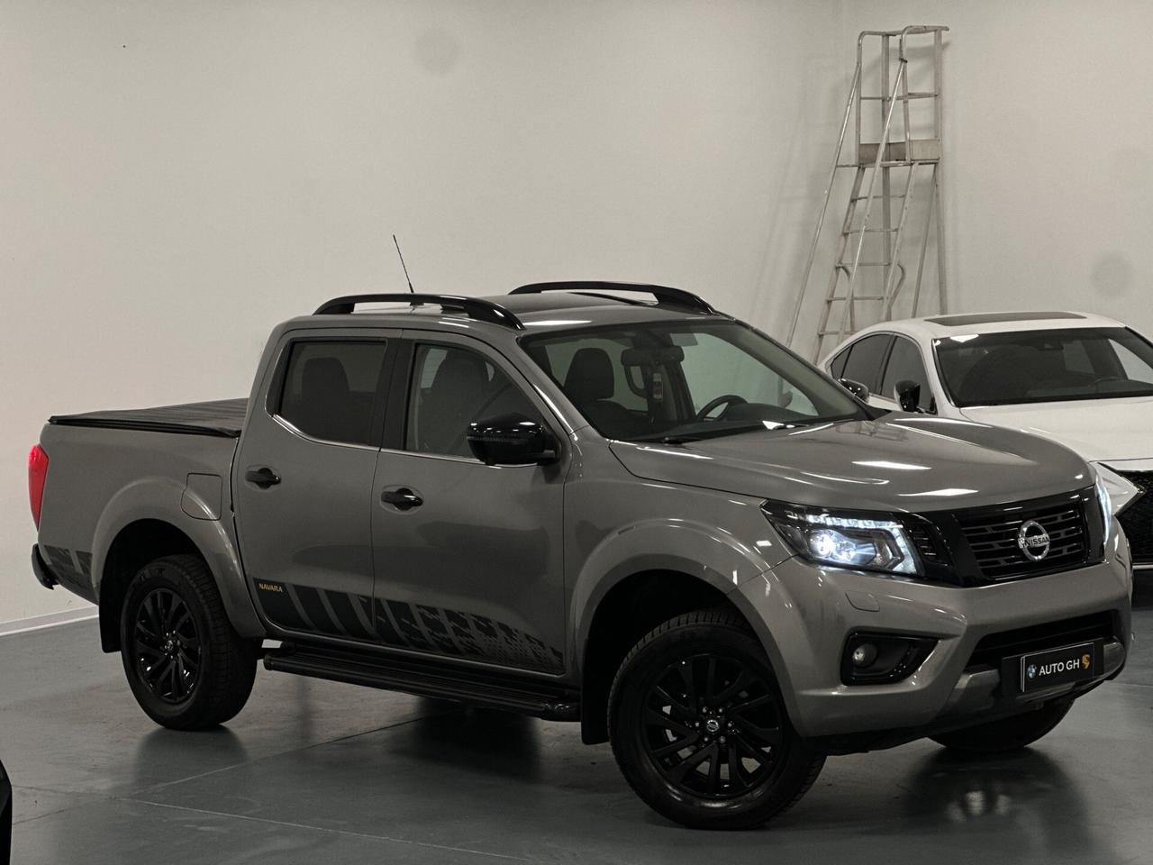 Nissan Navara 2.3 dCi 190 CV 4WD Double Cab N-Guard Aut*