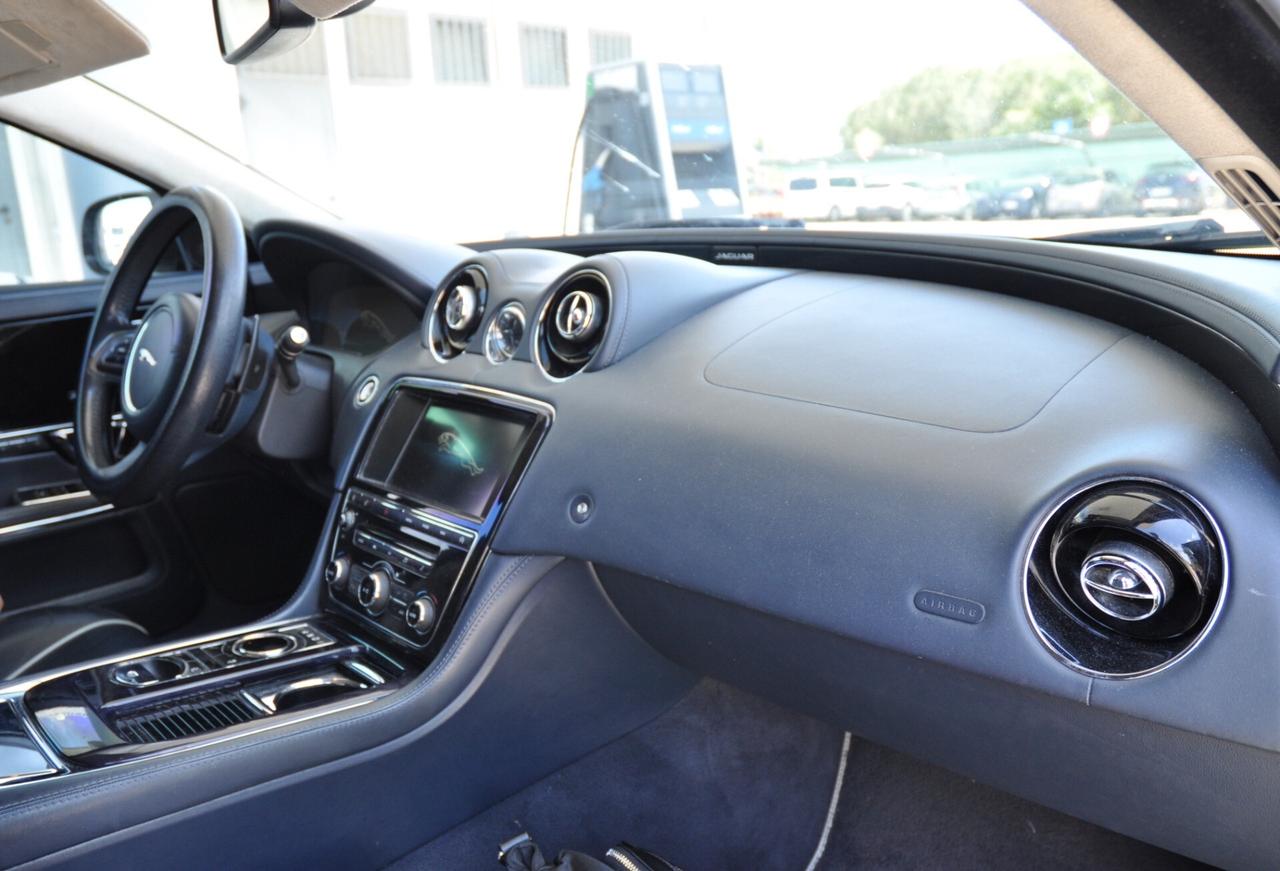 Jaguar XJ 3.0D V6 Luxury