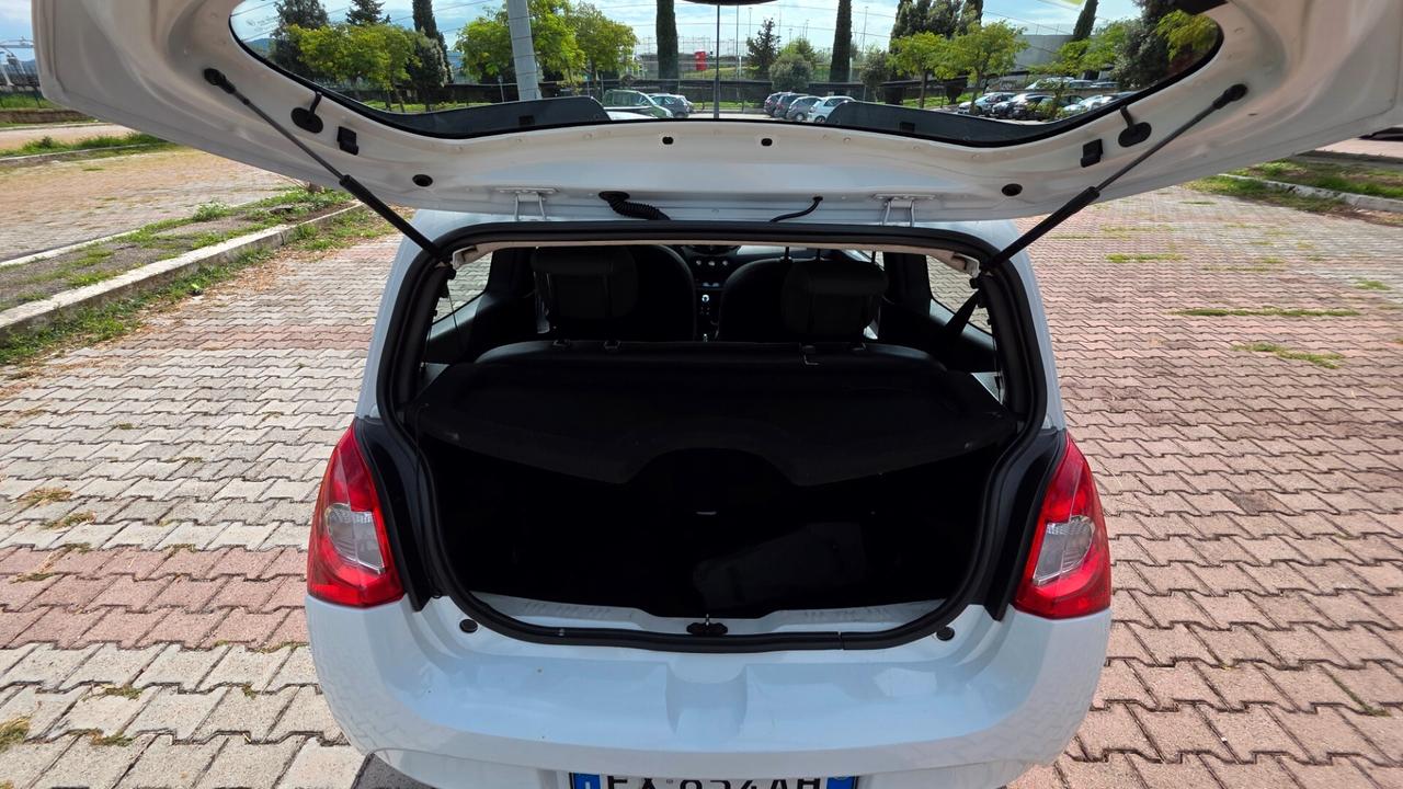 Renault Twingo 1.2 16V Night&Day