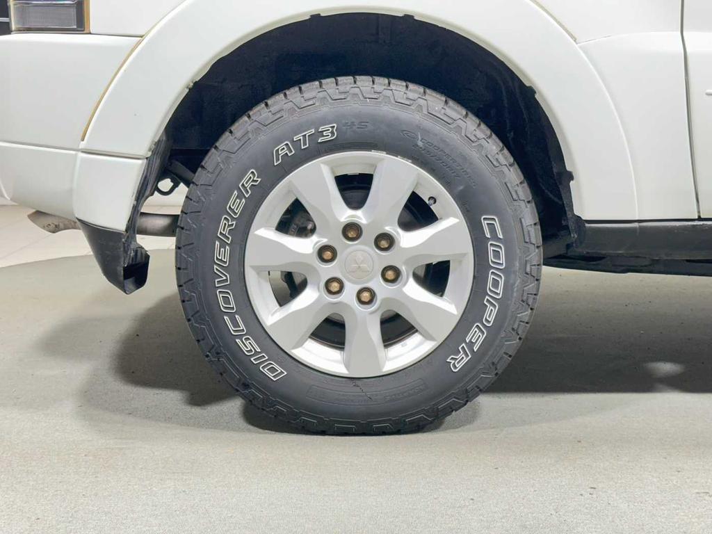 Mitsubishi Pajero 3.2 CR Invite 3p auto