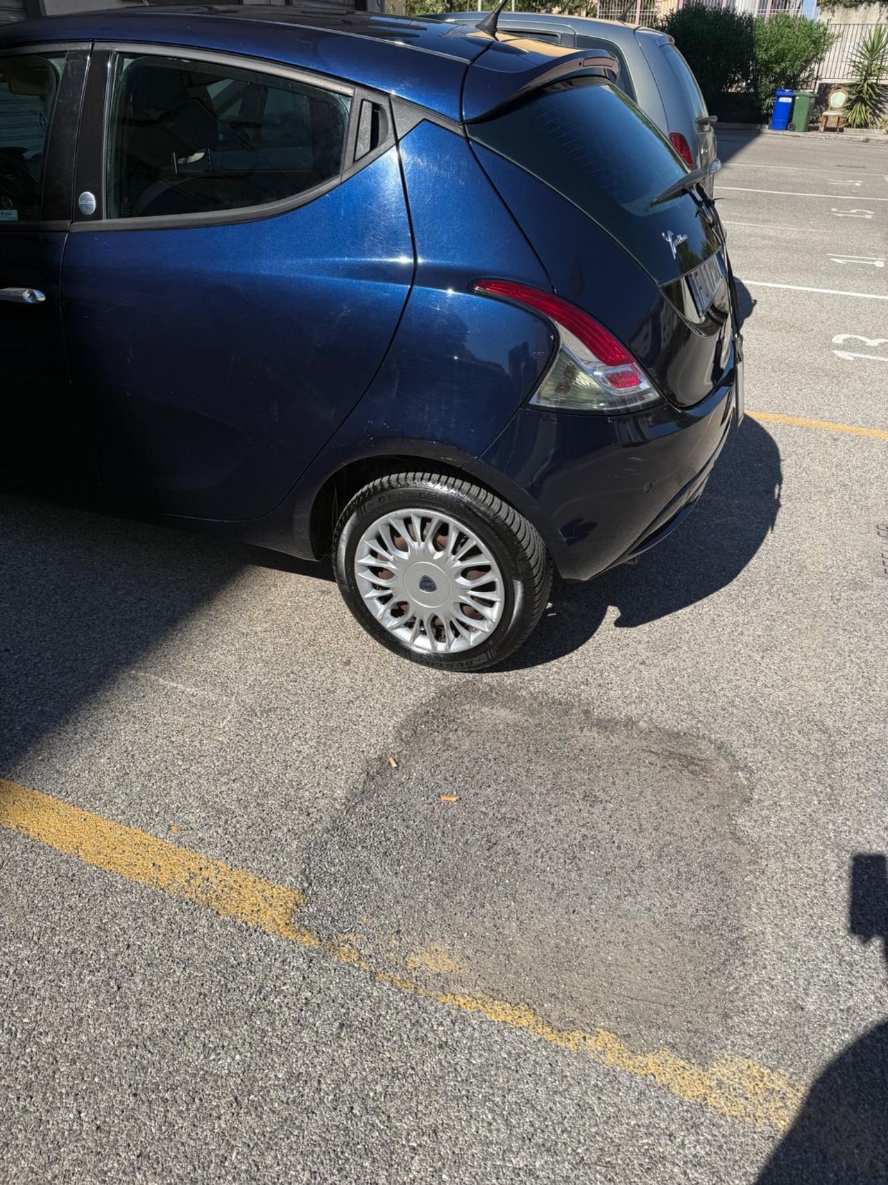 Lancia Ypsilon 1.2 69 CV 5 porte GPL Ecochic Gold