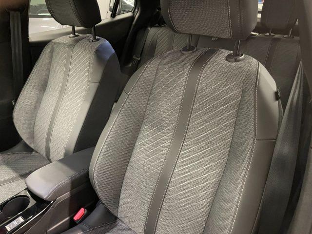 PEUGEOT 2008 1.2 PureTech 100 CV Allure