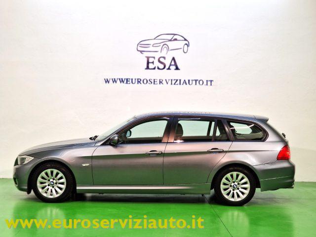 BMW 320 i cat Touring Attiva
