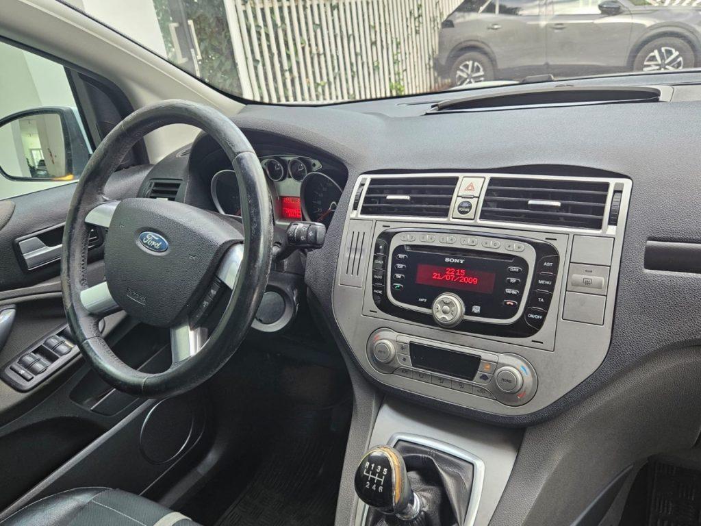 Ford Kuga 2.0 TDCi 136 CV 2WD Titanium