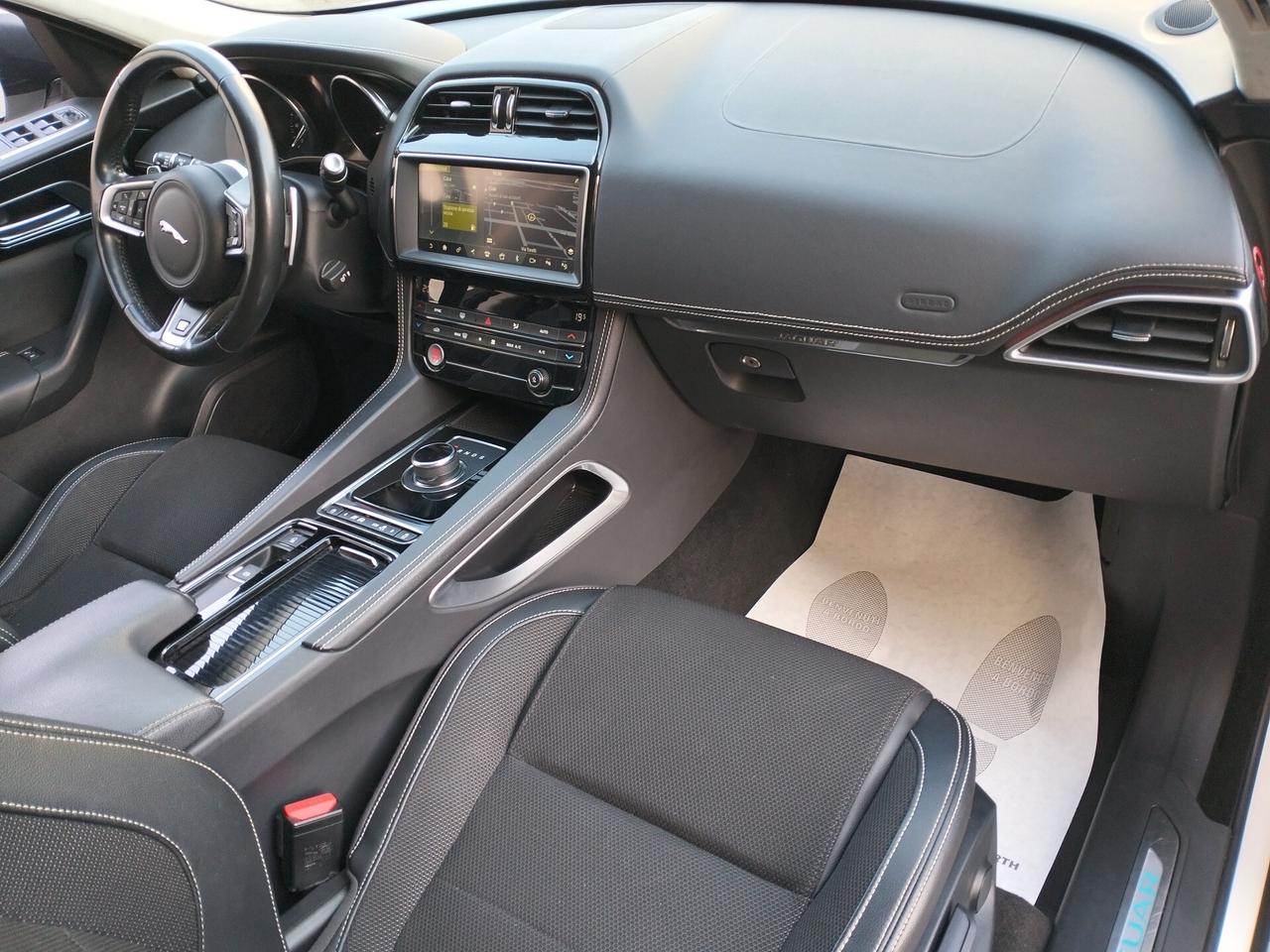 Jaguar F-Pace 2.0d i4 R-Sport awd 180cv auto my19