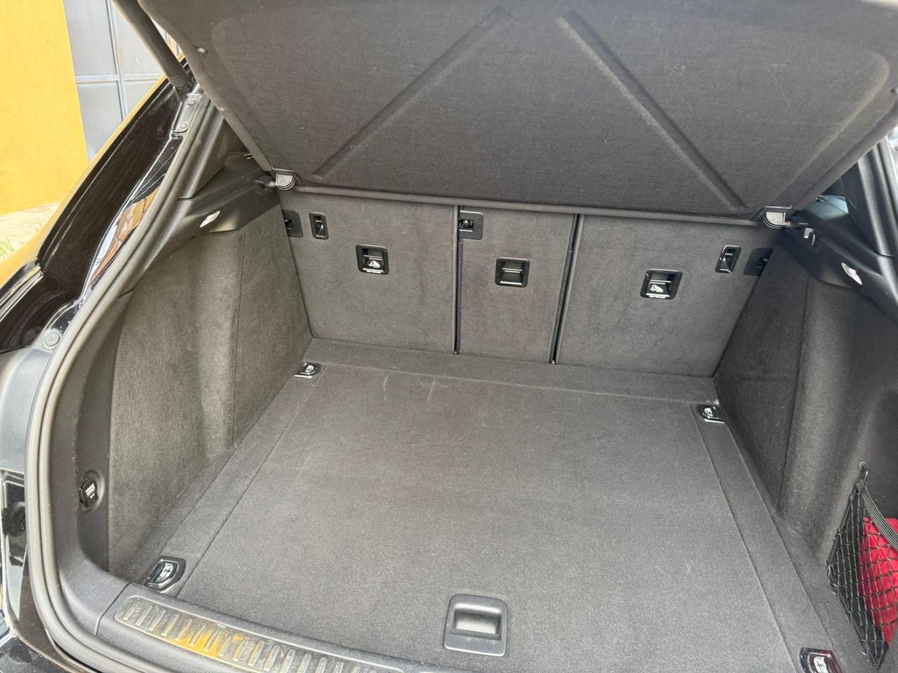 Porsche Macan 3.0 S Diesel con gancio traino
