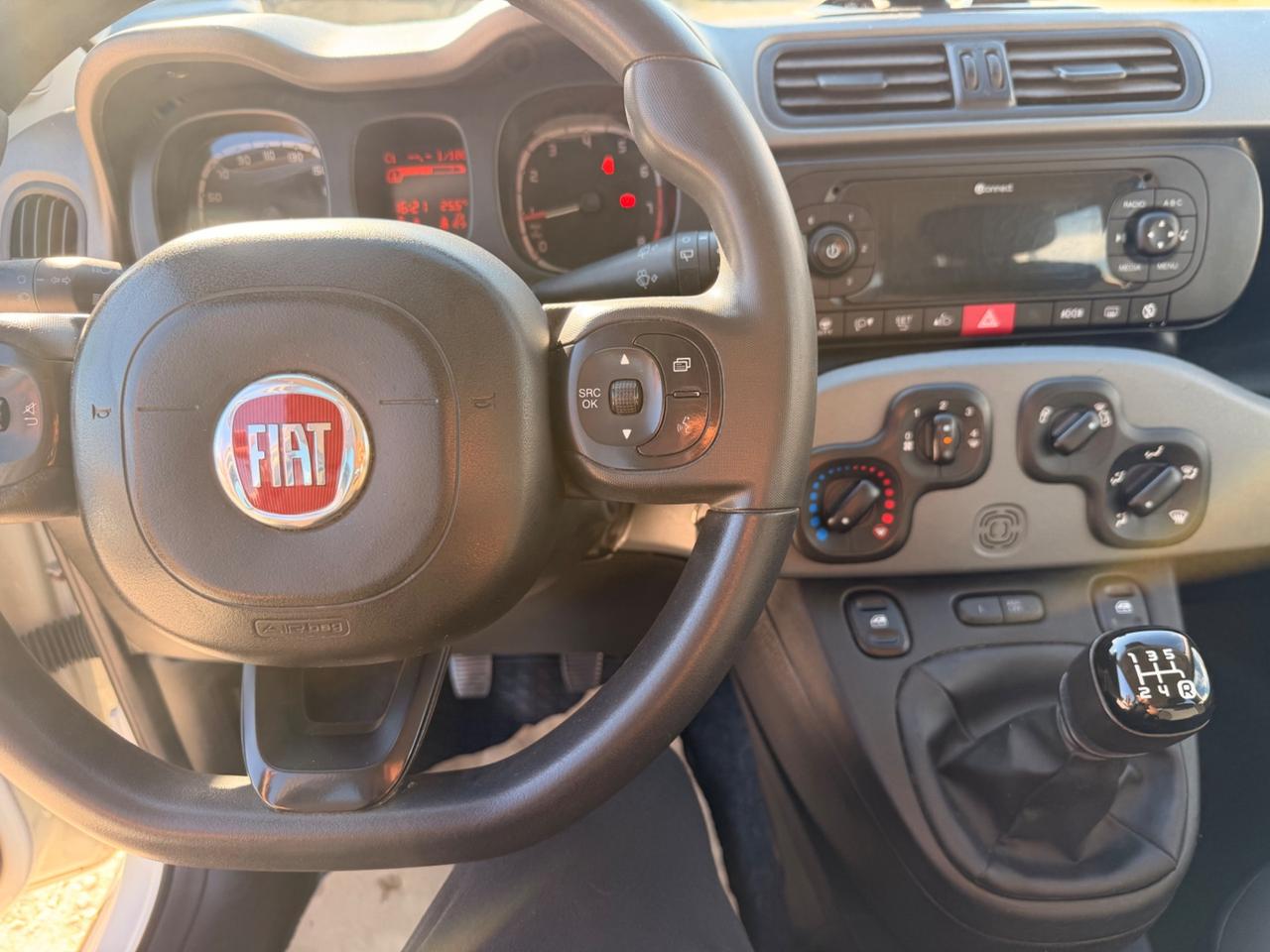 Fiat Panda allestimento Cross 1.2 benzina e GPL anno 2020