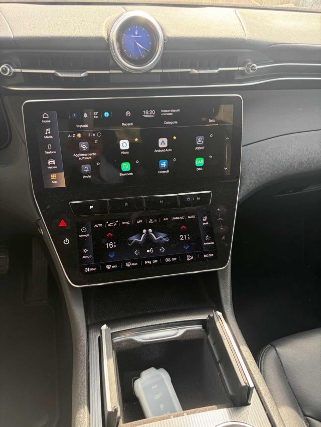 MASERATI Grecale MHEV 300 CV AWD GT