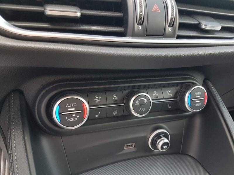 Alfa Romeo Stelvio Stelvio 2.2 t Veloce Q4 210cv auto
