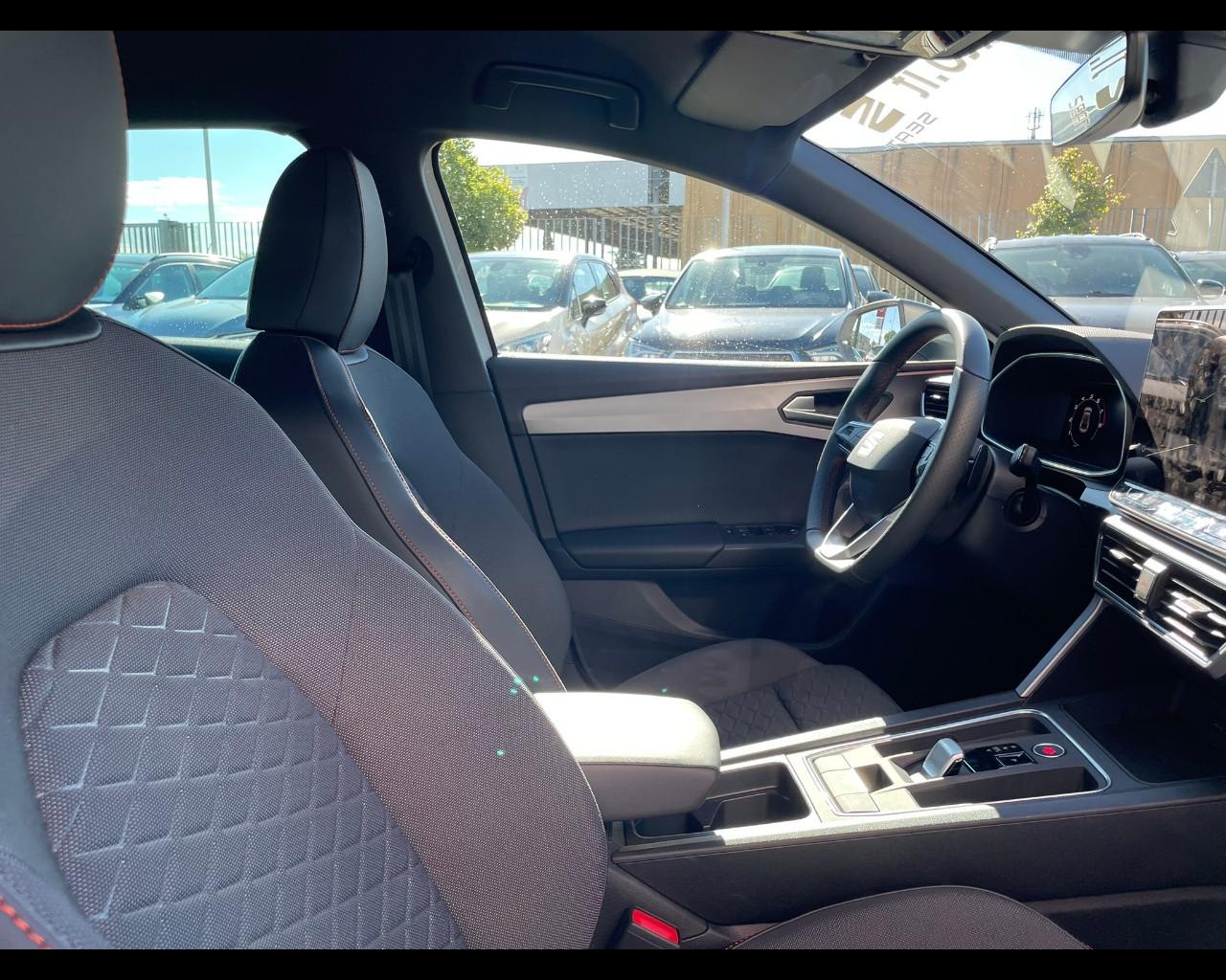 SEAT Leon 5 porte FR 1.5 Hybrid 85 kW (116 CV) mHEV DSG 7 marce 2WD