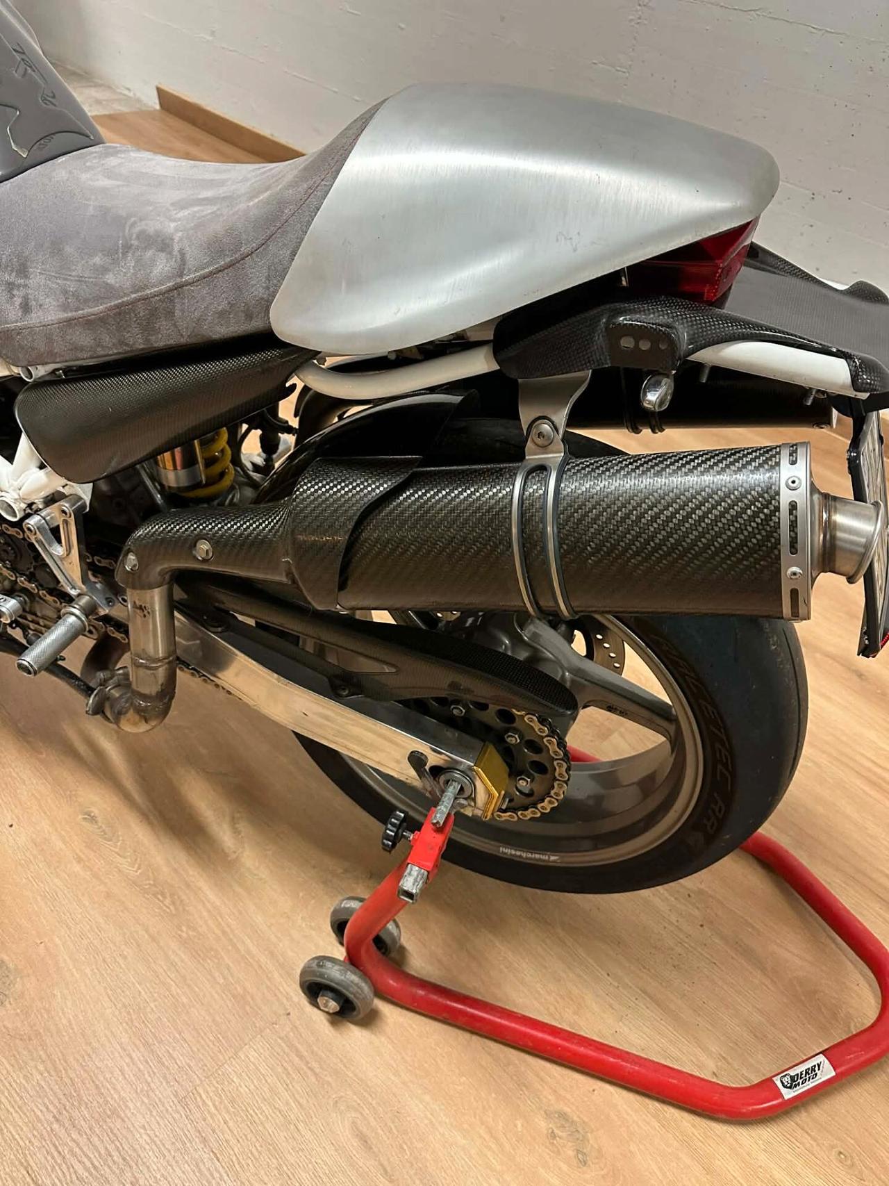 Ducati Monster S4 senna