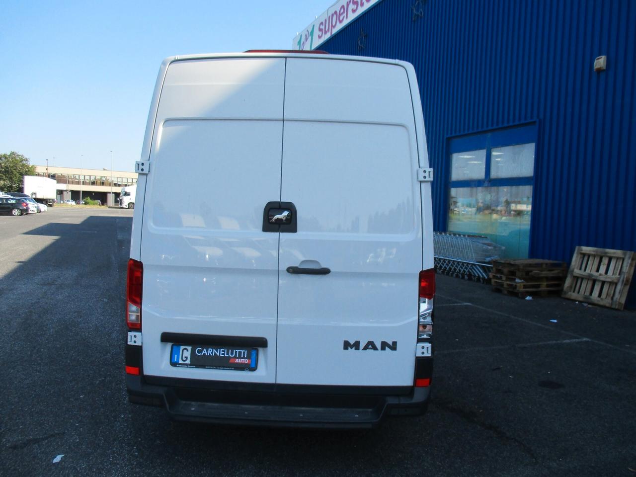 MAN TGE 3.140 PASSO LUNGO TETTO ALTO 140 CV