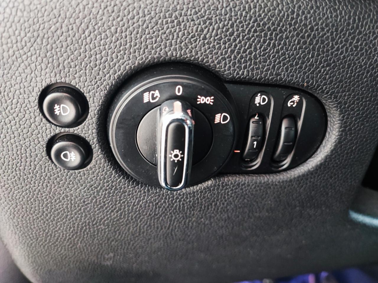 Mini 2.0 Cooper SD aut. Hype 5 porte