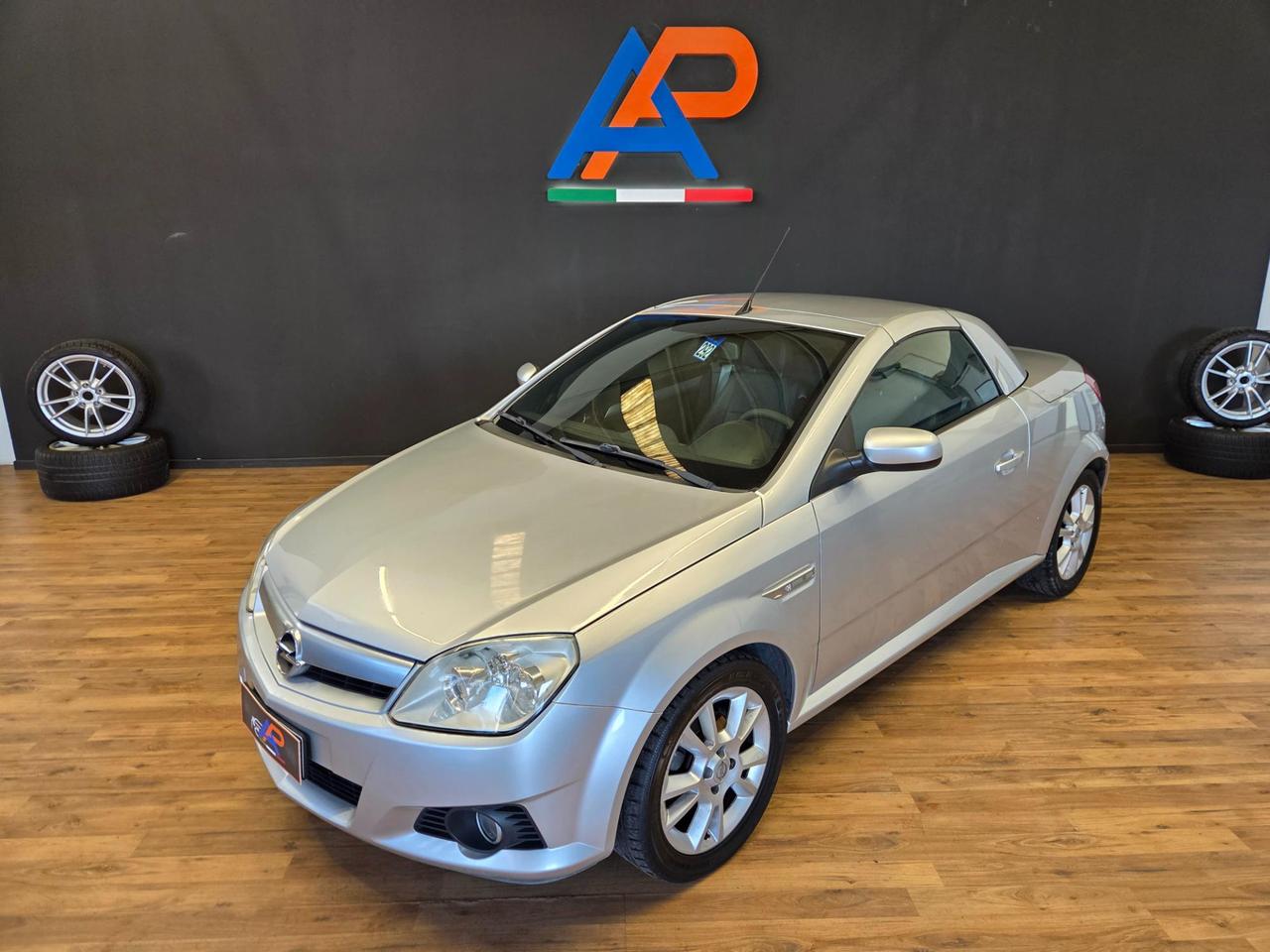 Opel Tigra TwinTop Tigra Twintop 1.3 cdti Enjoy