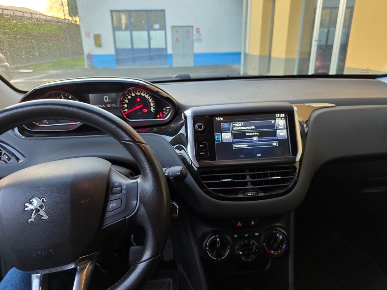 Peugeot 208 1.4 VTi 95 CV 5p. GPL Access