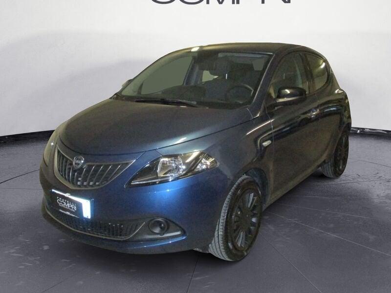 Lancia Ypsilon Ypsilon 1.0 FireFly 5 porte S&S Hybrid Ecochic Silver
