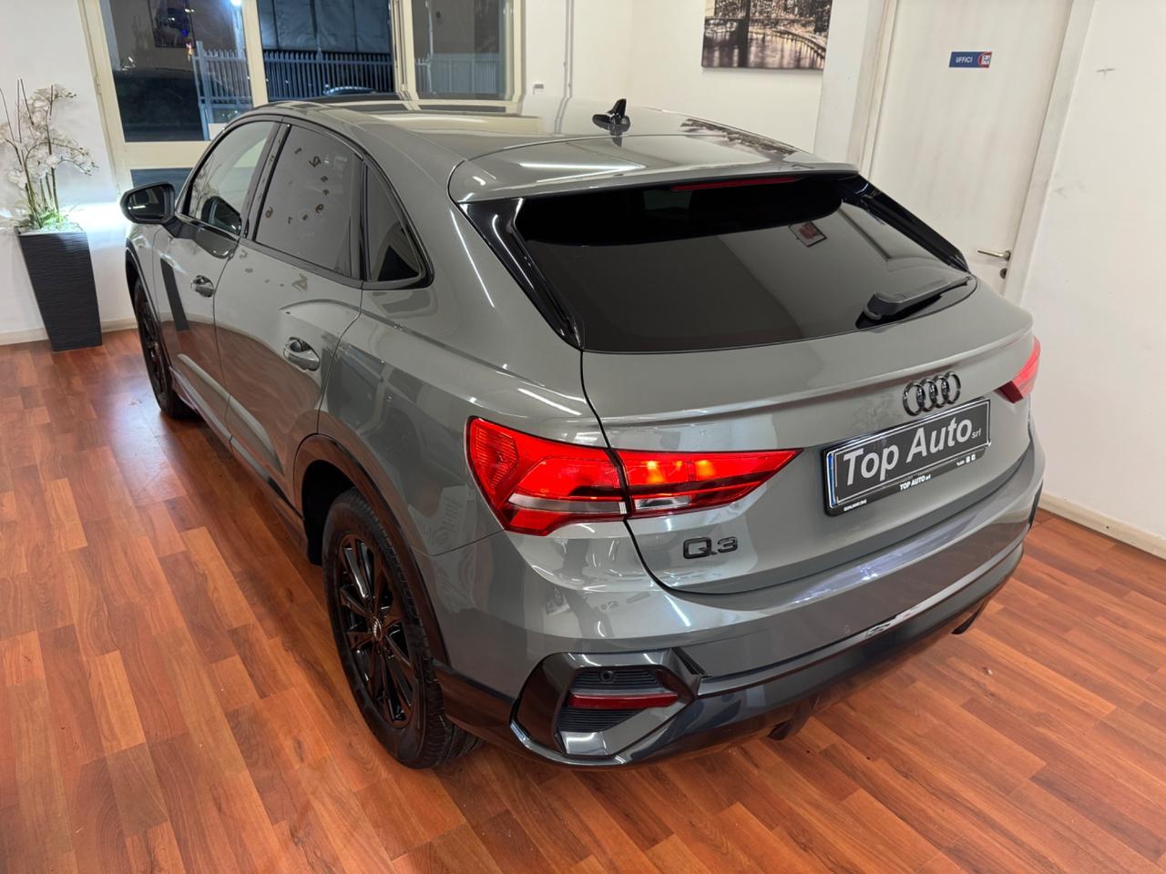 AUDI Q3 SPB 35 TDI S TRONIC IDENTITY BLACK