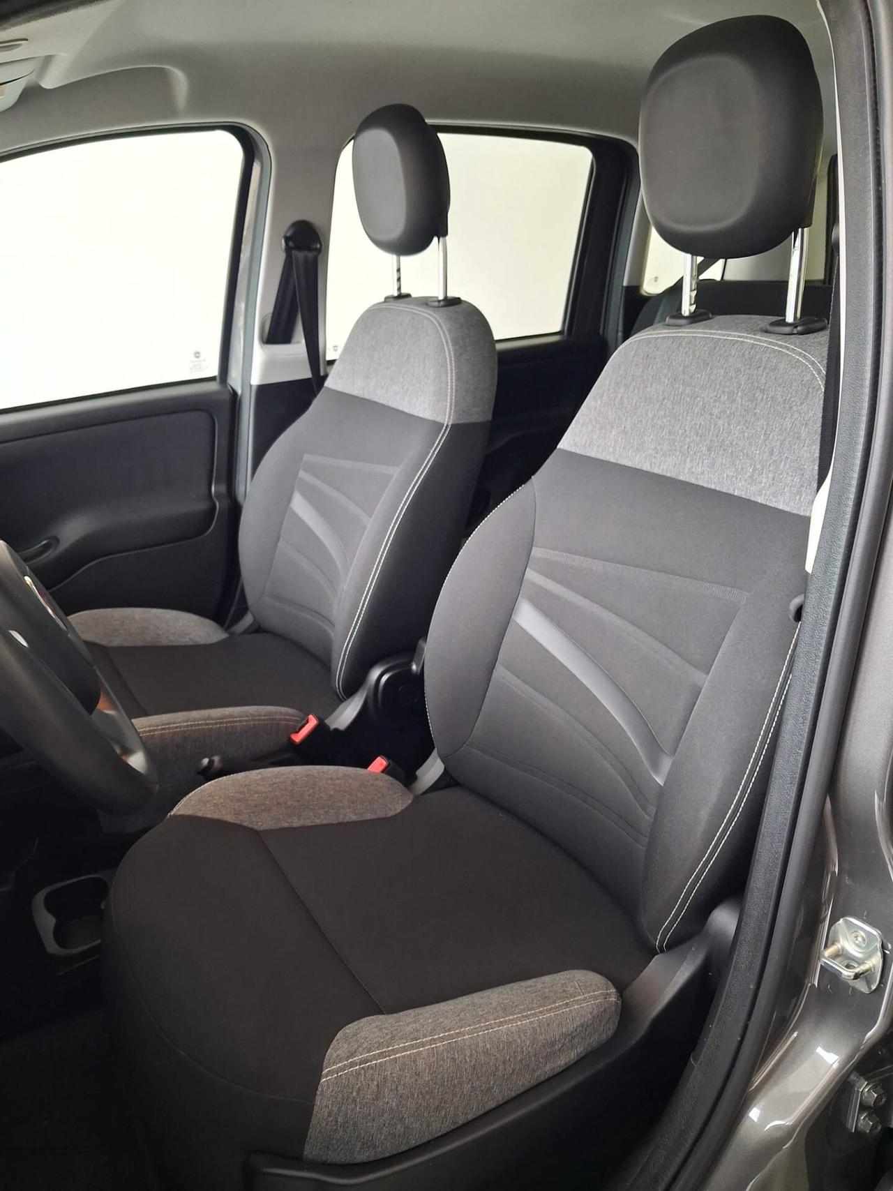 Fiat Panda 1.0 FireFly S&S Hybrid Red