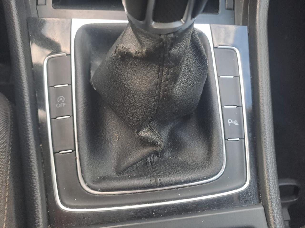VOLKSWAGEN GOLF TDI