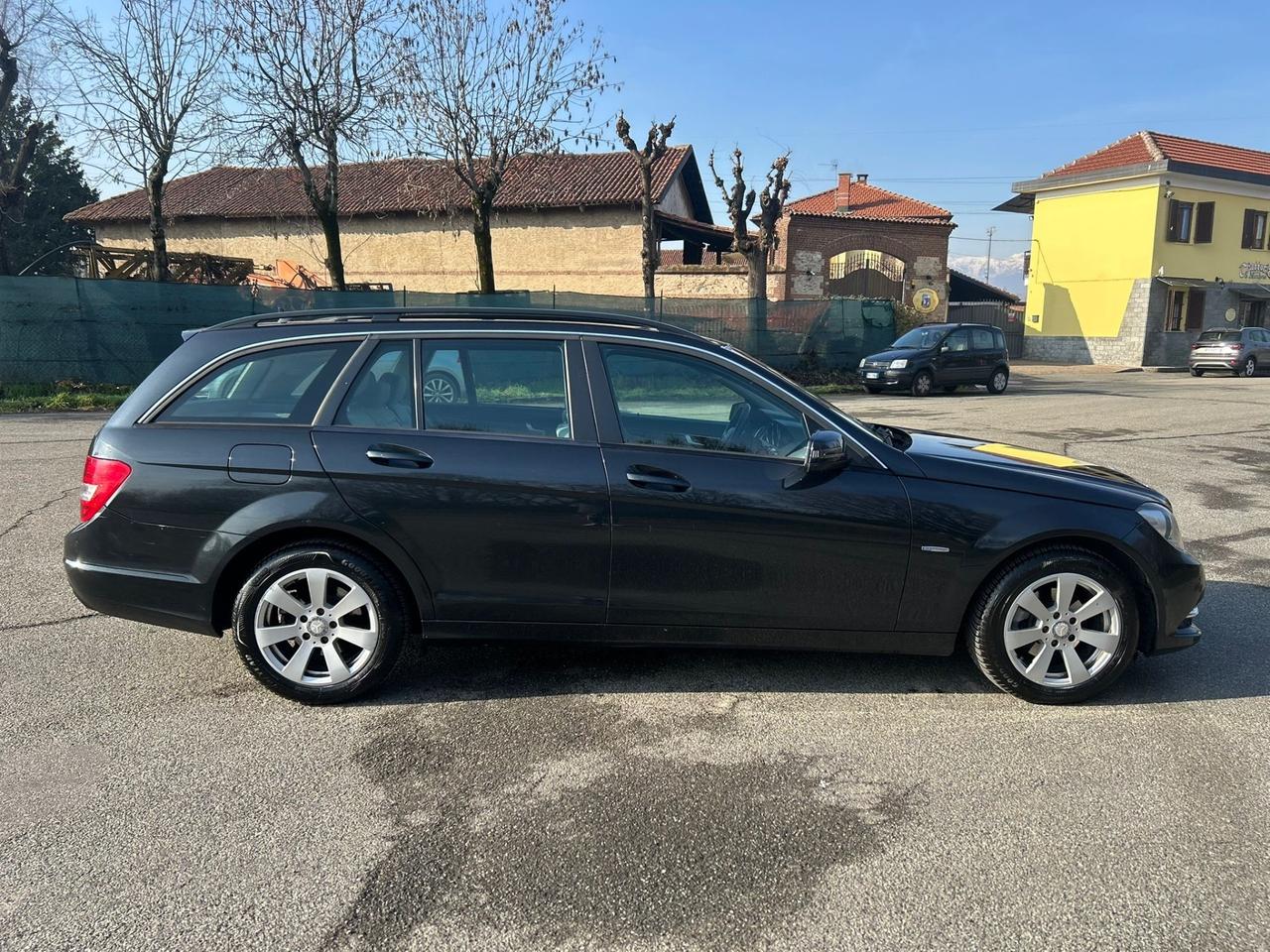 Mercedes-benz C 220 CDI BlueEFFICIENCY Avantgarde