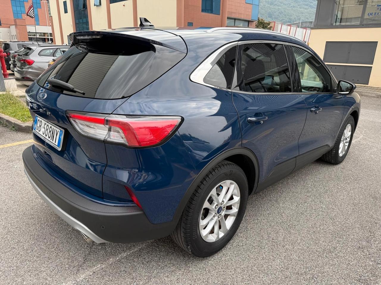Ford Kuga 1.5 EcoBlue 120 CV Automatica 2WD Titanium ***GUIDABILE DA NUOVI NEOPATENTATI***