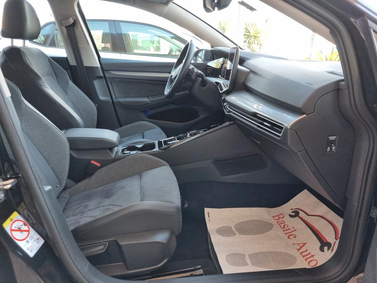 Volkswagen Golf VIII 2.0 tdi Style 150cv dsg