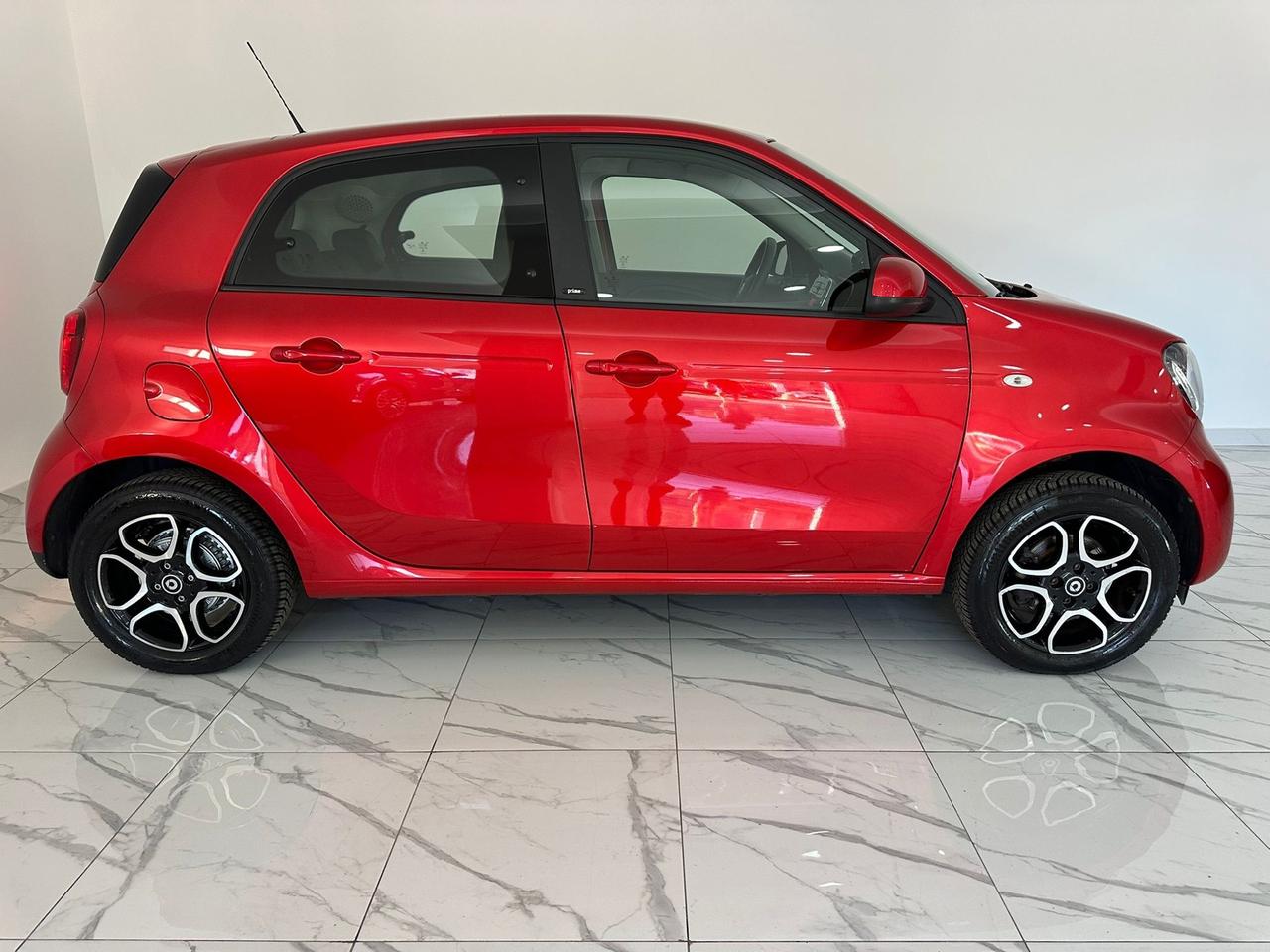 SMART FORFOUR PRIME AUTOMATICA 31.000 KM LED/PELLE/TETTO