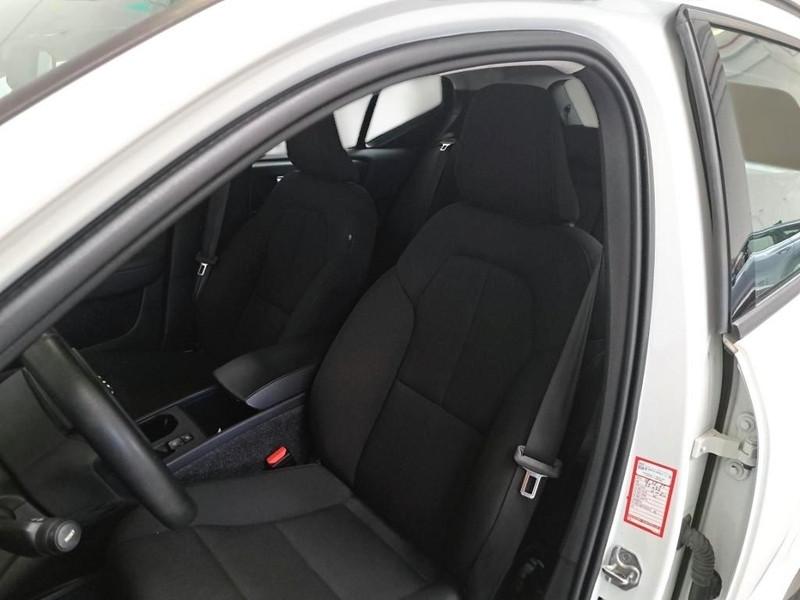VOLVO XC40 T2 AUTOMATICO BUSINESS SUV