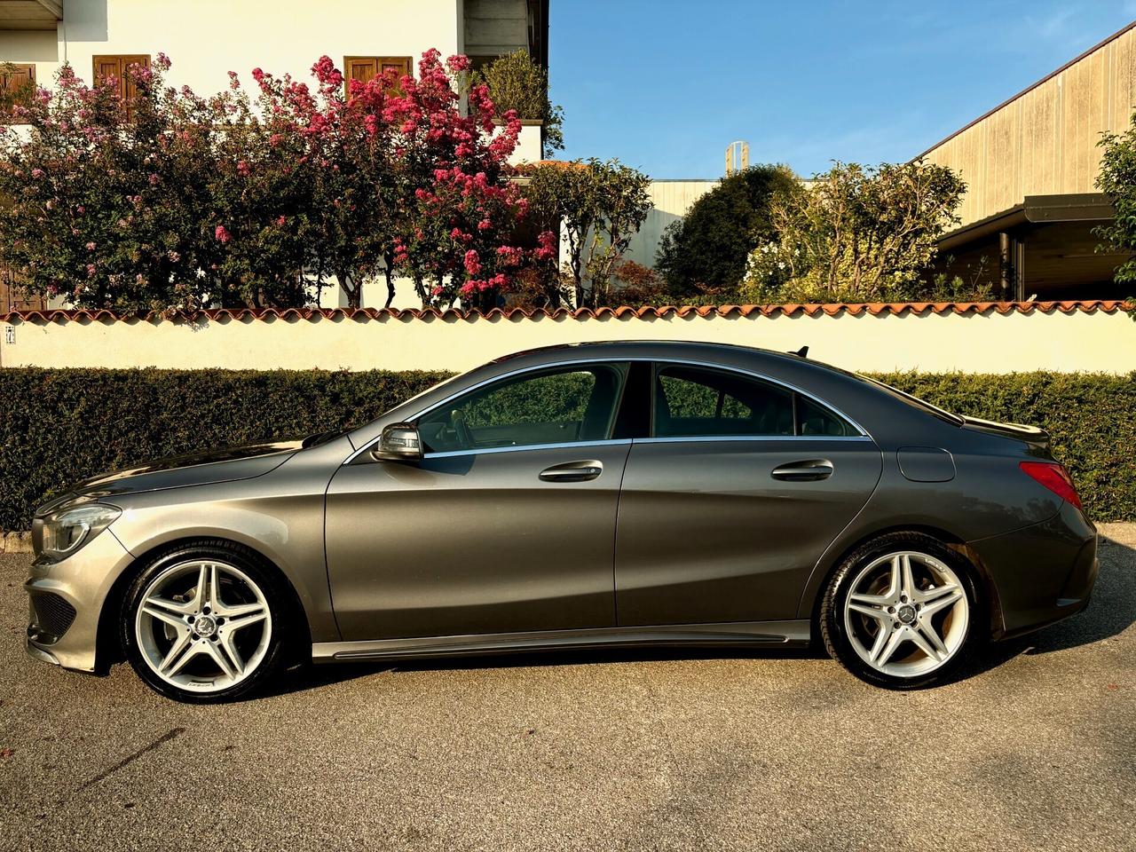MERCEDES CLA 180i (benz.)- AMG int/est-BERLINA-2013
