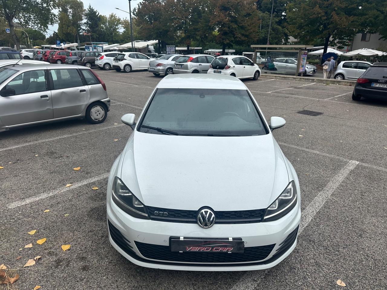 Volkswagen Golf 2.0 TDI DSG 3p. Highline BlueMotion Technology