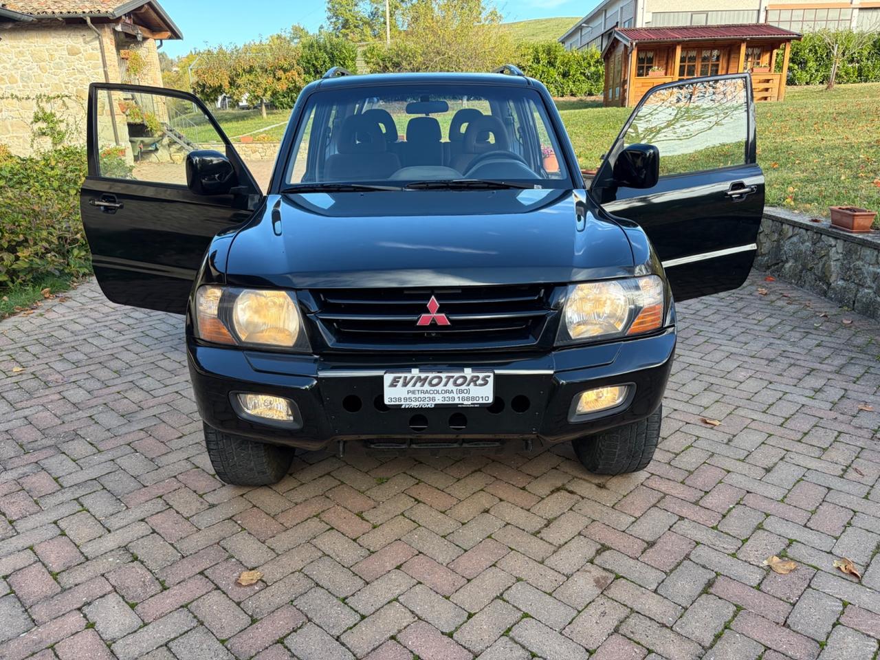 Mitsubishi Pajero 2.5 TDI 3p. GLS1