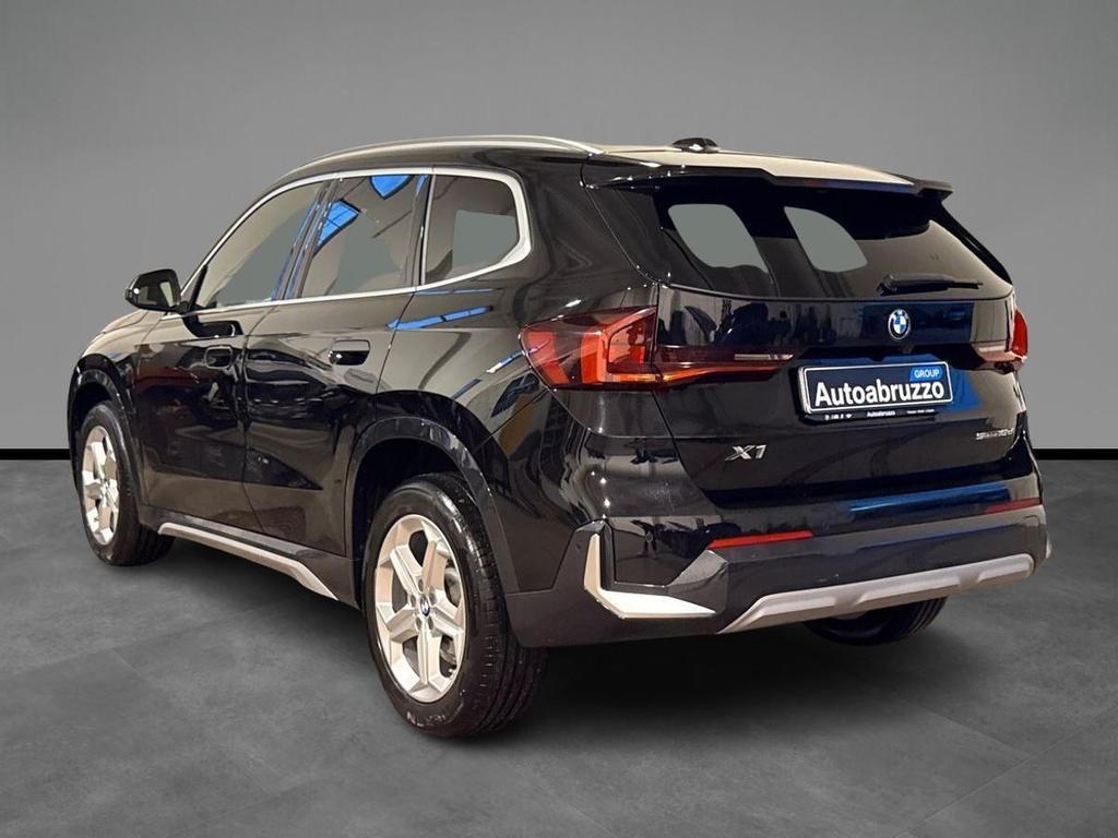 BMW X1 18 d xLine sDrive DCT