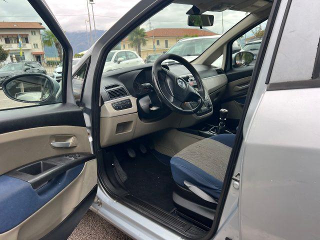 FIAT Grande Punto 1.3 MJT 90 CV 5 porte Emotion