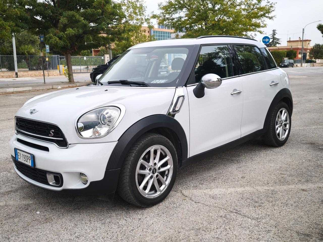 Mini Cooper SD Countryman 2.0 Business con motore nuovo