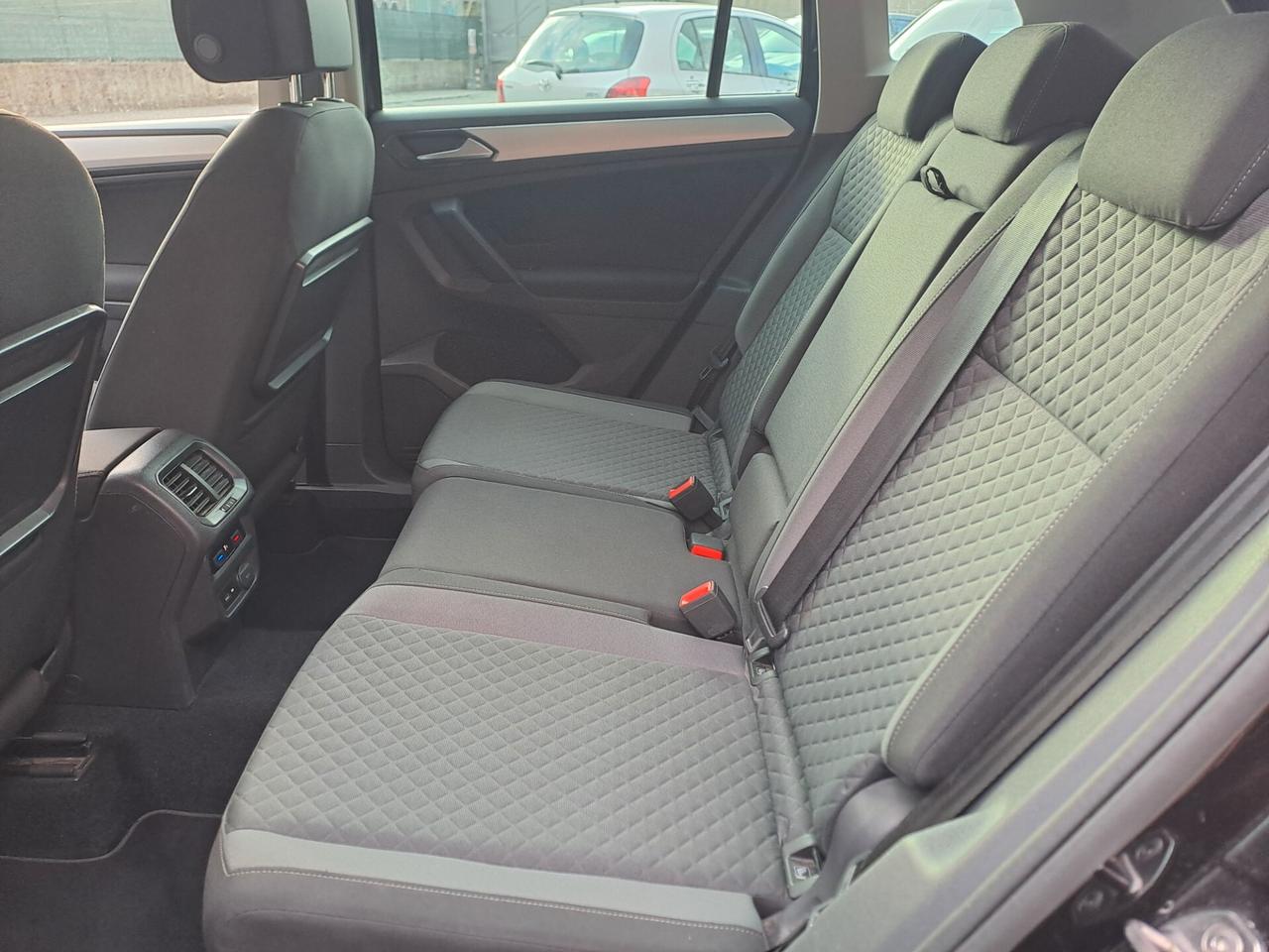 VW TIGUAN 1.6 TDI BUSINESS *OK NEOPATENTATI*