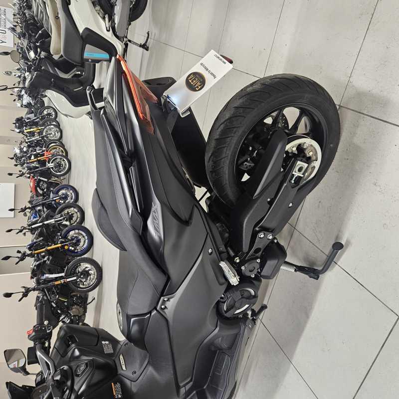 Yamaha T-Max 560 - 2024